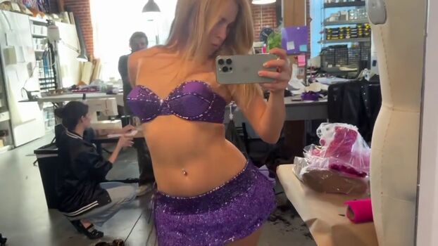 🔥 Addison rae  page leaked private photo uncensored full