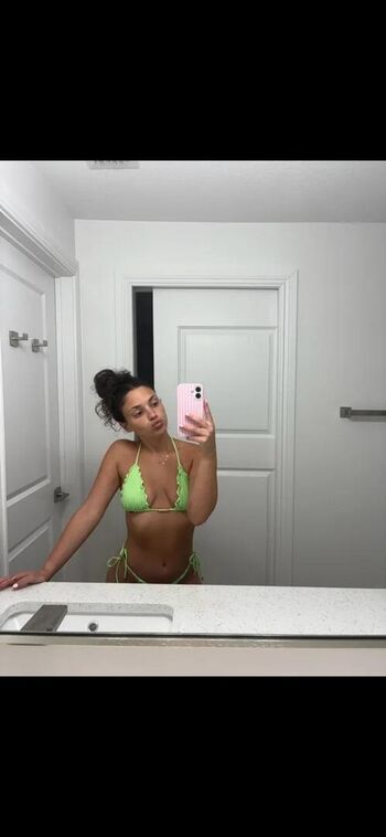 🔥 Aleaarose  page leaked private photo uncensored full