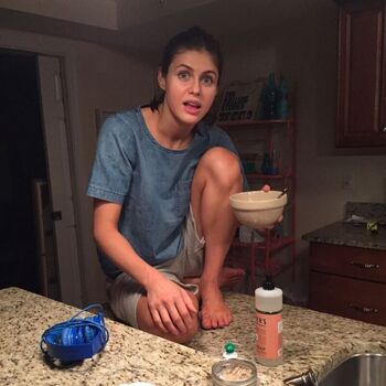🔥 Alexandra daddario  page leaked private photo uncensored full