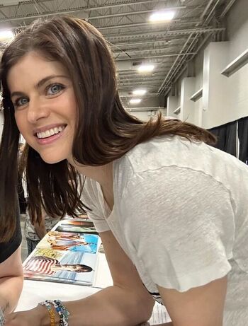 🔥 Alexandra daddario  page leaked private photo uncensored full
