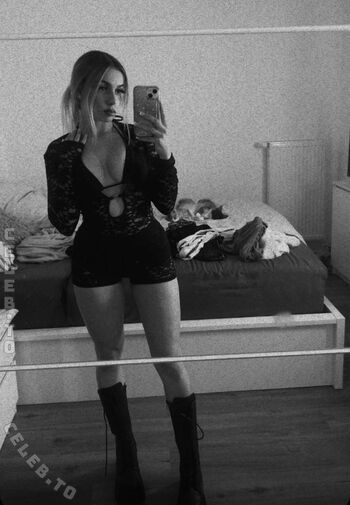 🔥 Alinahrndz leaked private photo uncensored full