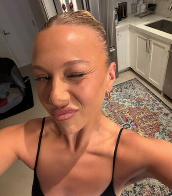 🔥 Amanda anisimova page leaked private photo uncensored full