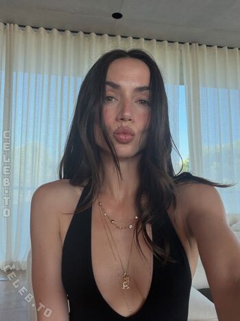 🔥 Ana de armas  page leaked private photo uncensored full