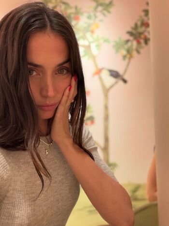 🔥 Ana de armas  page leaked private photo uncensored full