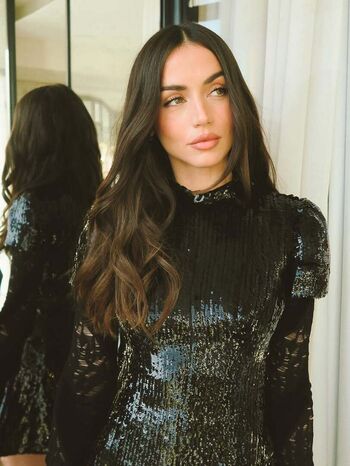 🔥 Ana de armas  page leaked private photo uncensored full
