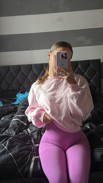 🔥 Aneczkaa leaked private photo uncensored full