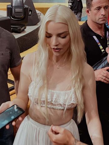 🔥 Anya taylor joy  page leaked private photo uncensored full