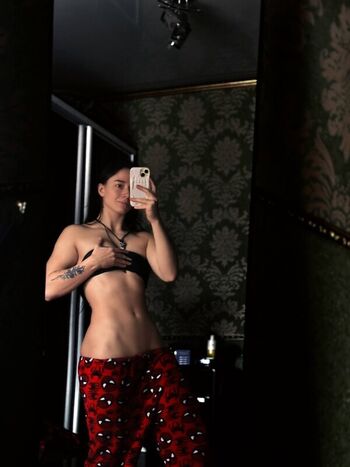 🔥 Apollonchil page leaked private photo uncensored full
