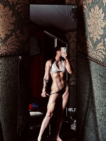 🔥 Apollonchil page leaked private photo uncensored full
