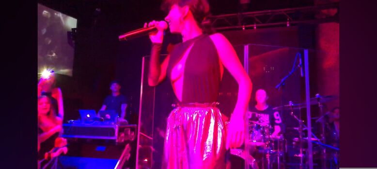 🔥 Apostoleanu page leaked private photo uncensored full