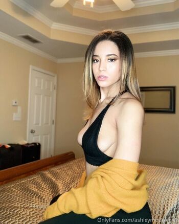 🔥 Ashleymodelchick leaked private photo uncensored full