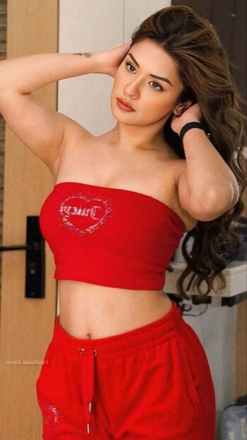 🔥 Avneet kaur page leaked private photo uncensored full