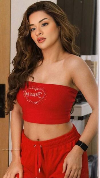 🔥 Avneet kaur page leaked private photo uncensored full