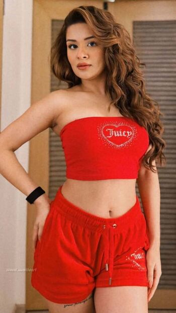 🔥 Avneet kaur page leaked private photo uncensored full