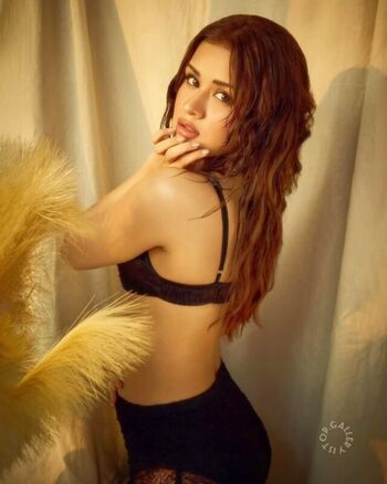 🔥 Avneet kaur page leaked private photo uncensored full