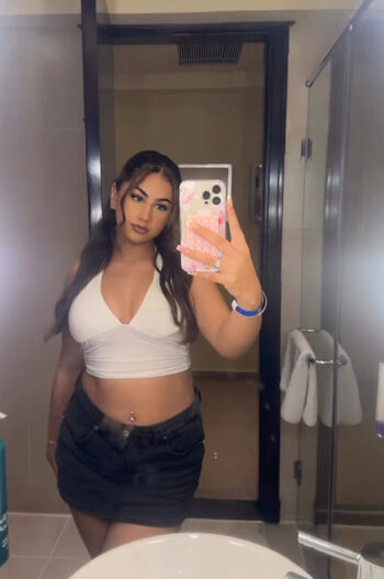 🔥 Avneet kaur leaked private photo uncensored full