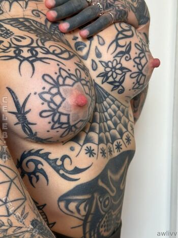 🔥 Awlivv leaked private photo uncensored full