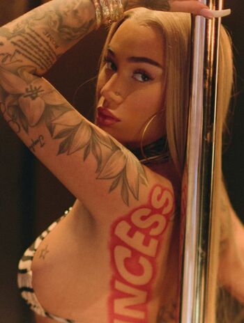 🔥 Bhad bhabie  page leaked private photo uncensored full