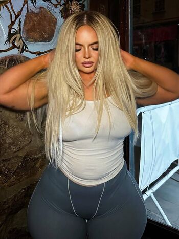 🔥 Bobbie moore  page leaked private photo uncensored full