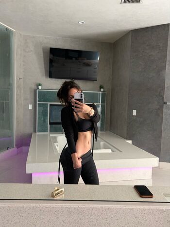 🔥 Bratkylani page leaked private photo uncensored full