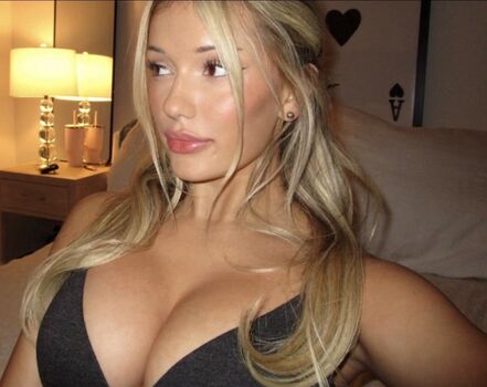 🔥 Breckie hill  page leaked private photo uncensored full