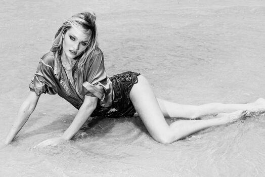 🔥 Candice swanepoel page leaked private photo uncensored full