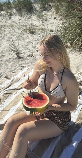 🔥 Chrissixxe leaked private photo uncensored full