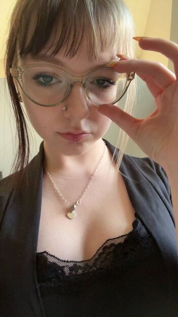 🔥 Chroniccherie leaked private photo uncensored full