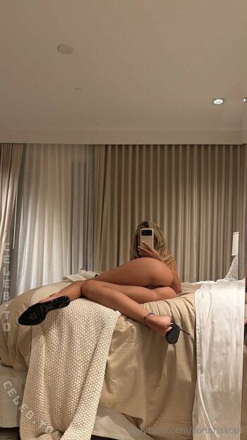 🔥 Corinna kopf leaked private photo uncensored full