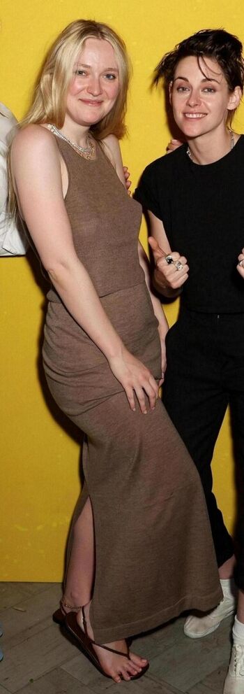 🔥 Dakota fanning page leaked private photo uncensored full