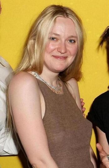 🔥 Dakota fanning page leaked private photo uncensored full