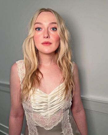 🔥 Dakota fanning page leaked private photo uncensored full