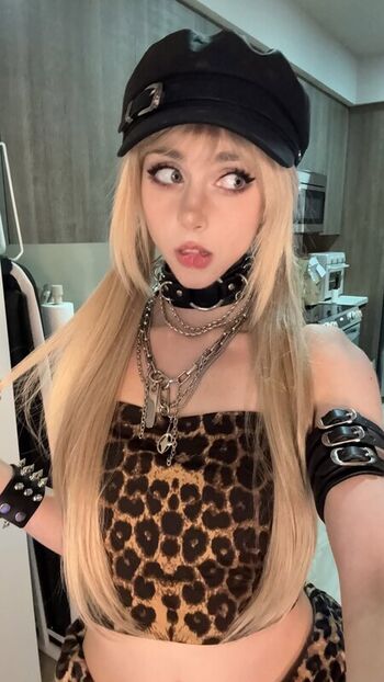 🔥 Duckie cos  page leaked private photo uncensored full