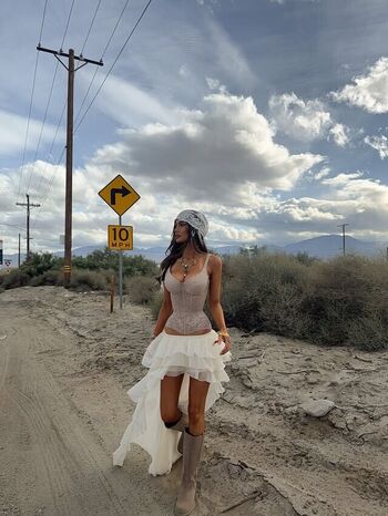 🔥 Ella cervetto leaked private photo uncensored full