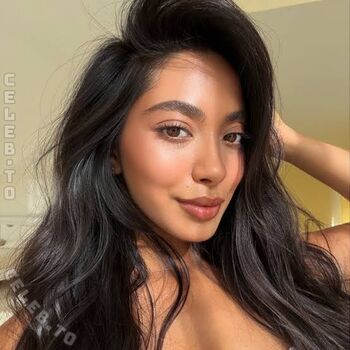 🔥 Emily danvers leaked private photo uncensored full
