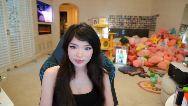 🔥 Emiru  page leaked private photo uncensored full