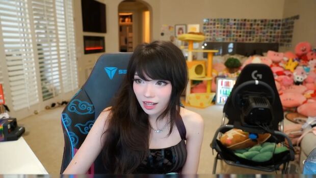 🔥 Emiru  page leaked private photo uncensored full