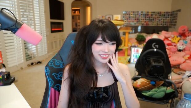 🔥 Emiru  page leaked private photo uncensored full