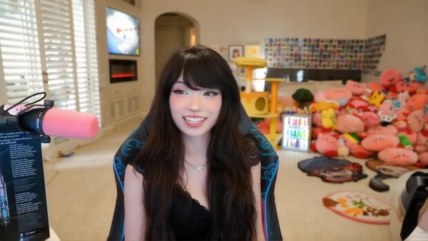 🔥 Emiru  page leaked private photo uncensored full