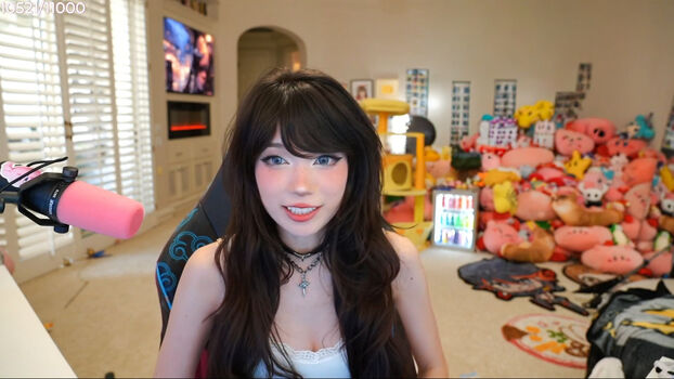 🔥 Emiru  page leaked private photo uncensored full