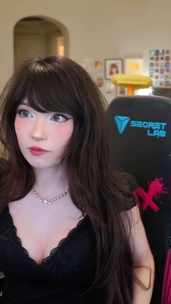 🔥 Emiru  page leaked private photo uncensored full