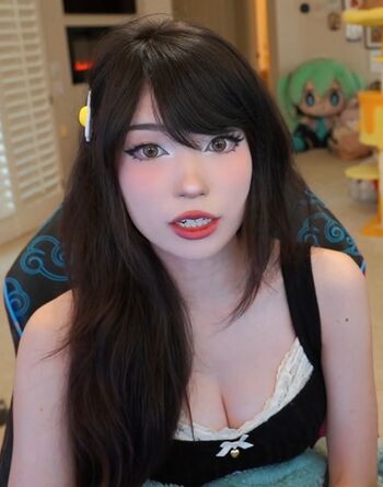 🔥 Emiru  page leaked private photo uncensored full