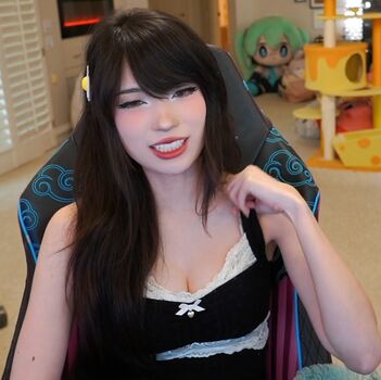 🔥 Emiru  page leaked private photo uncensored full