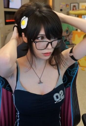 🔥 Emiru  page leaked private photo uncensored full