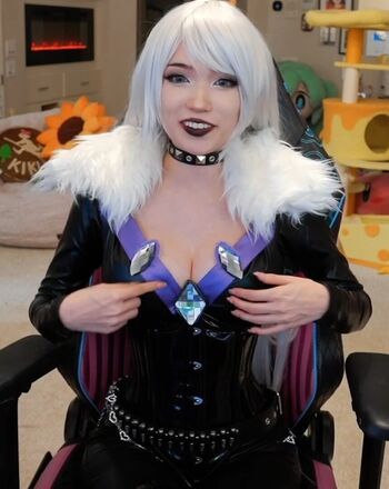 🔥 Emiru  page leaked private photo uncensored full