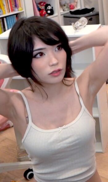 🔥 Emiru  page leaked private photo uncensored full