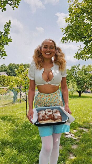 🔥 Evasindlerova  page leaked private photo uncensored full