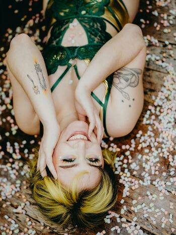 🔥 Girls play  page leaked private photo uncensored full