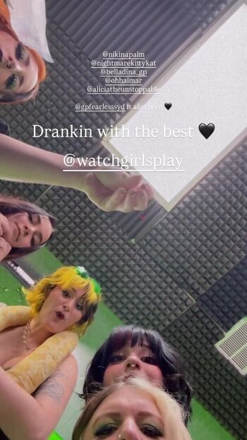 🔥 Girls play  page leaked private photo uncensored full