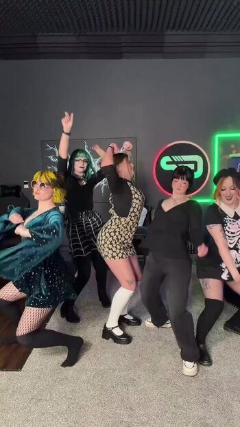 🔥 Girls play  page leaked private photo uncensored full